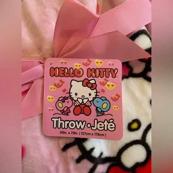Valentines Day Hello Kitty Viral Throw Blanket - Picture 3 of 4